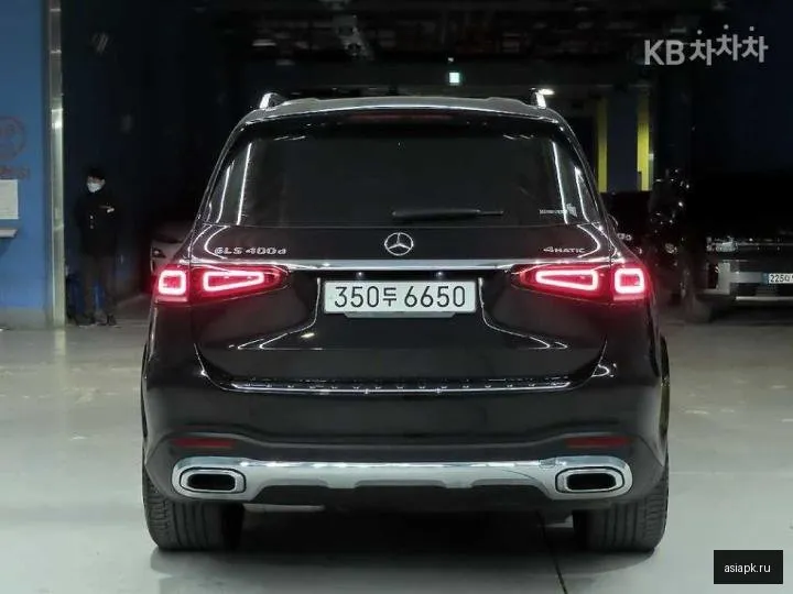 Mercedes-Benz GLS-Class 5
