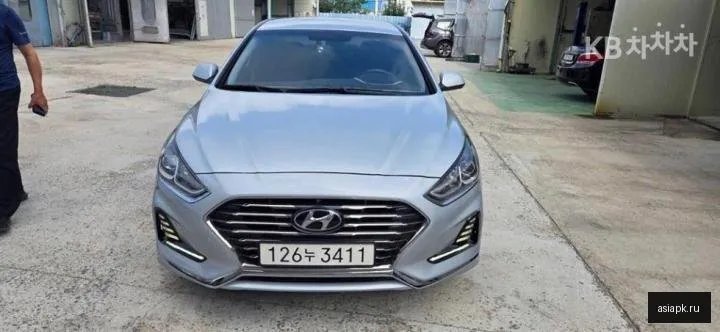 Hyundai Sonata 2