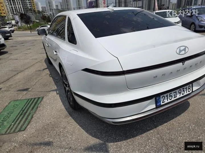 Hyundai Grandeur 5