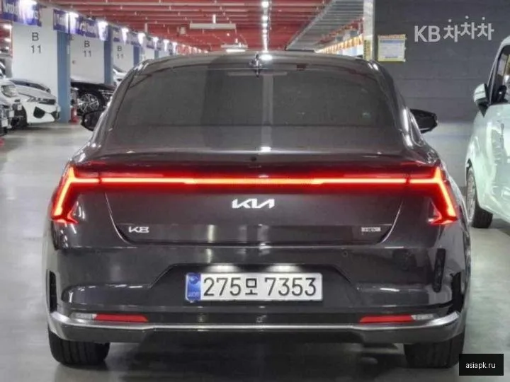 Kia K8 4