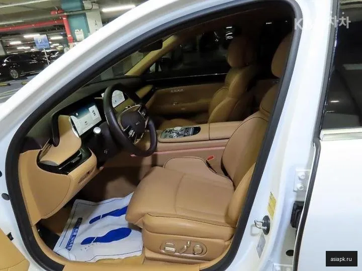 Genesis G90 6
