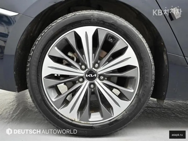 Kia K8 5