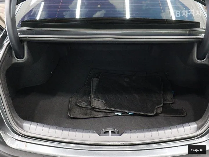 Kia K8 5