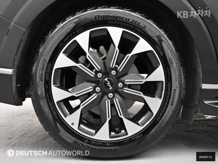 Kia Carnival 5