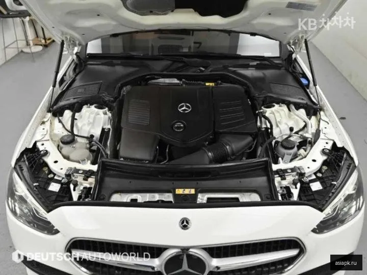Mercedes-Benz C-Class 6