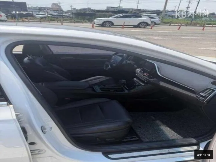 Hyundai Grandeur 6