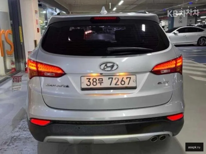 Hyundai Santa Fe 5