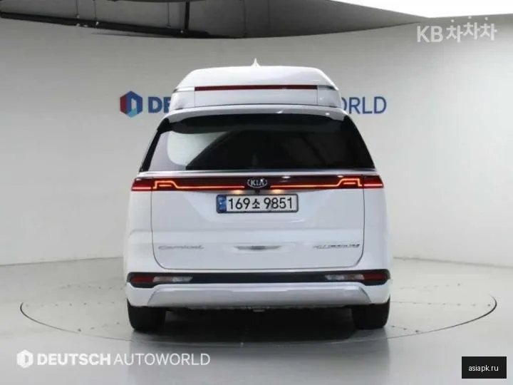 Kia Carnival 4