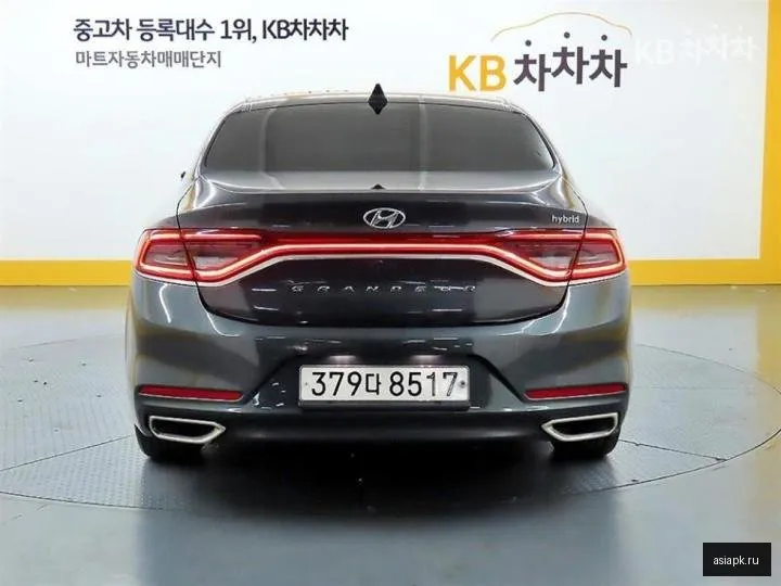 Hyundai Grandeur 3