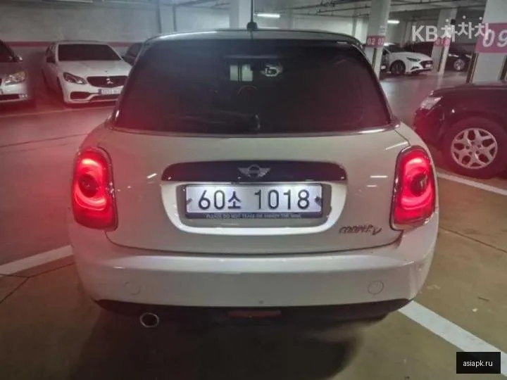 MINI Hatch 4