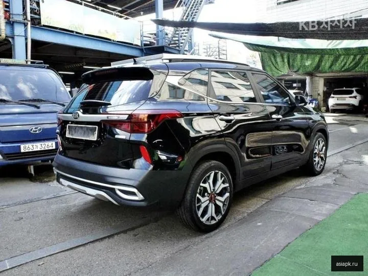 Kia Seltos 4