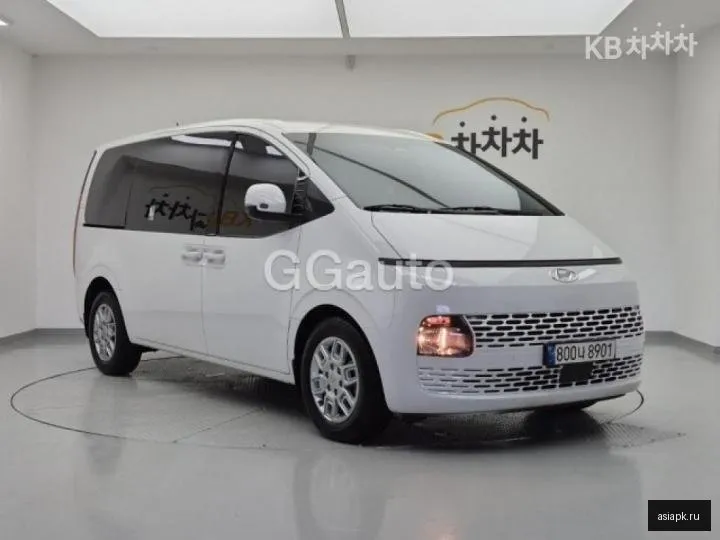 Hyundai Staria 2