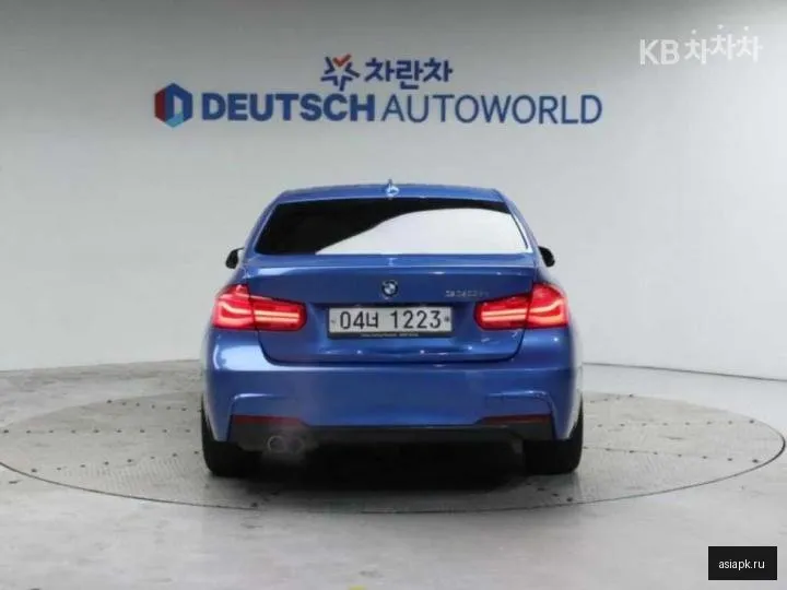 BMW 3-Series 4