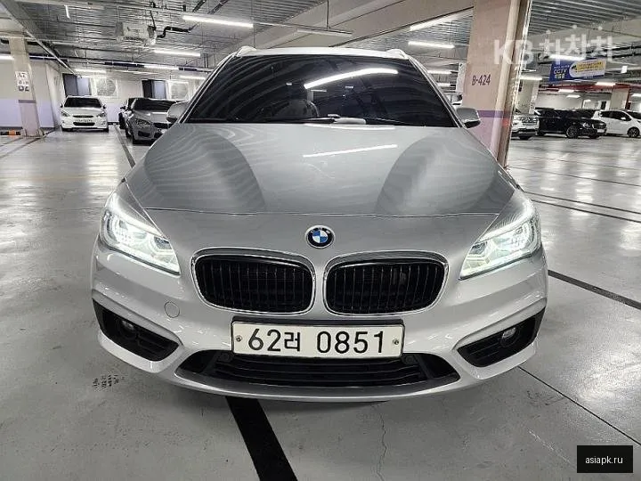 BMW 2-Series 2