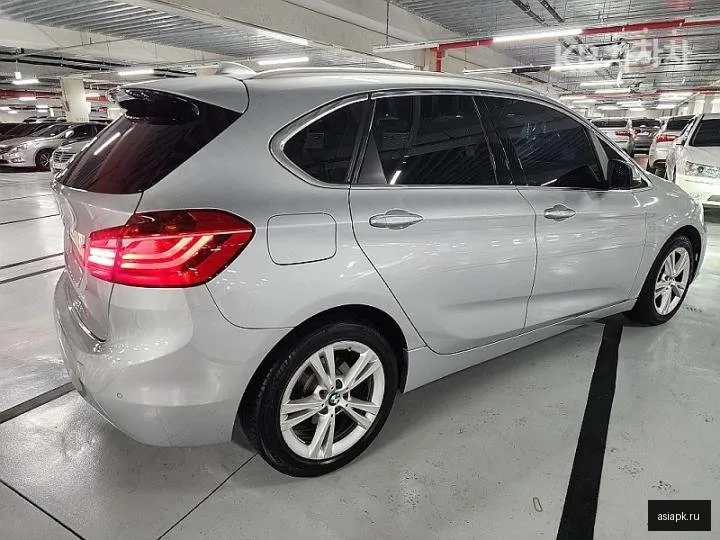 BMW 2-Series 4