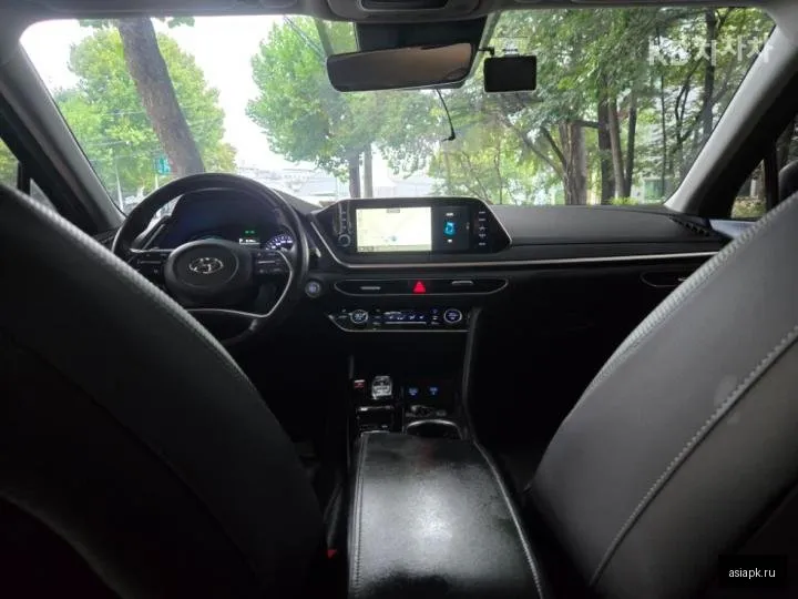 Hyundai Sonata 2