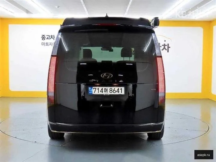 Hyundai Staria 3