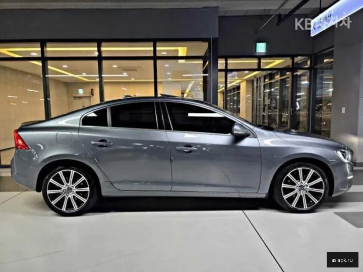 Volvo S60 3