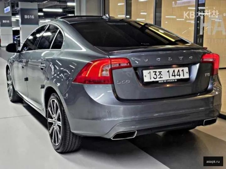 Volvo S60 5