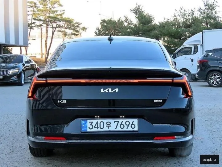 Kia K8 4