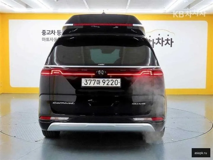 Kia Carnival 3