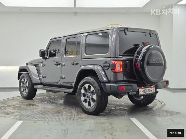 Jeep Wrangler 3