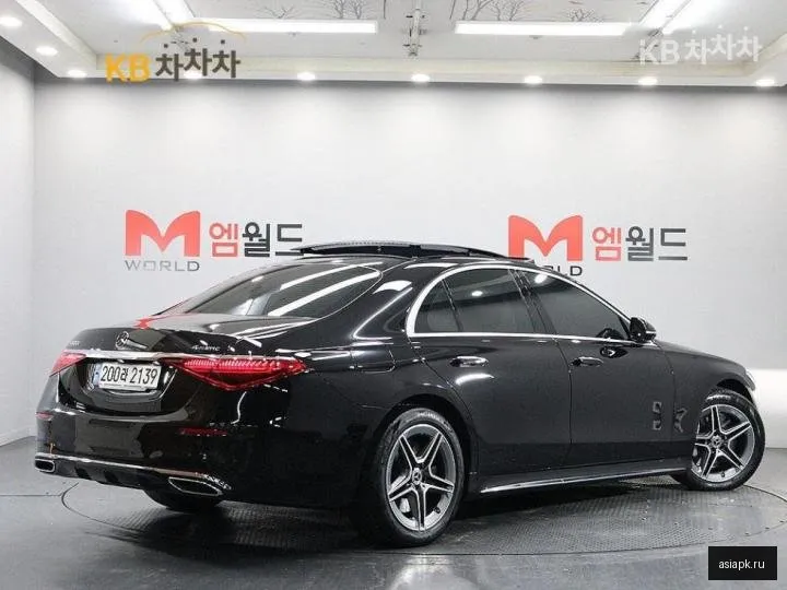 Mercedes-Benz S-Class 4