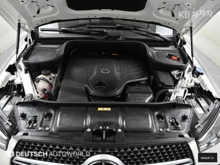Mercedes-Benz GLE-Class 6