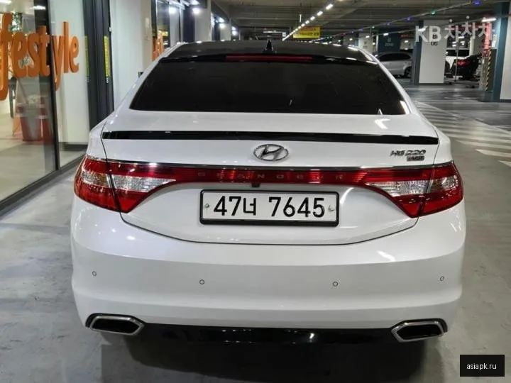 Hyundai Grandeur 3