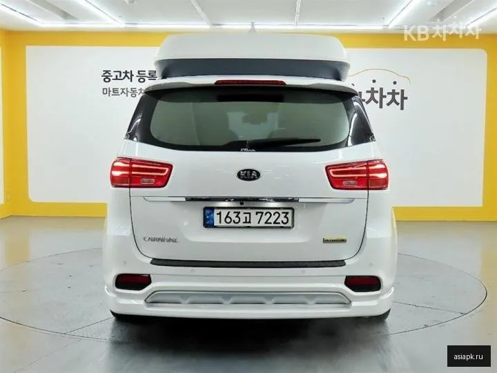Kia Carnival 3
