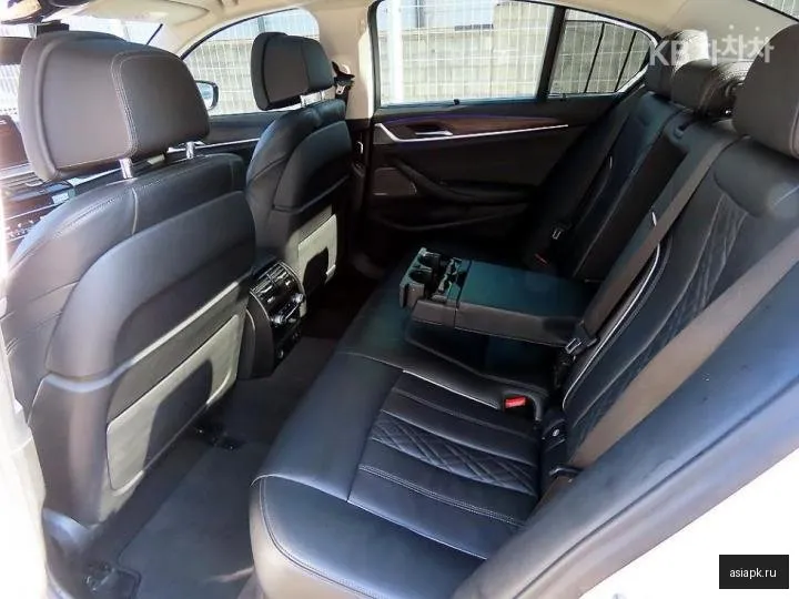 BMW 5-Series 6