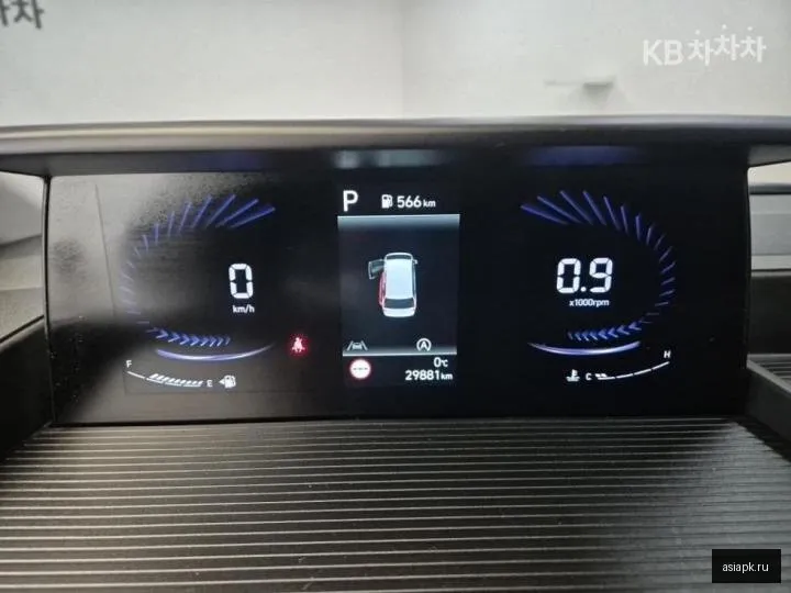 Hyundai Staria 6