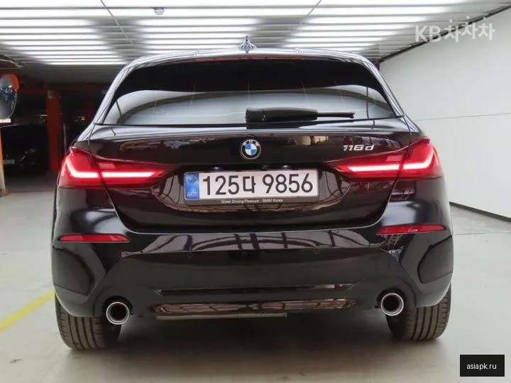 BMW 1-Series 3