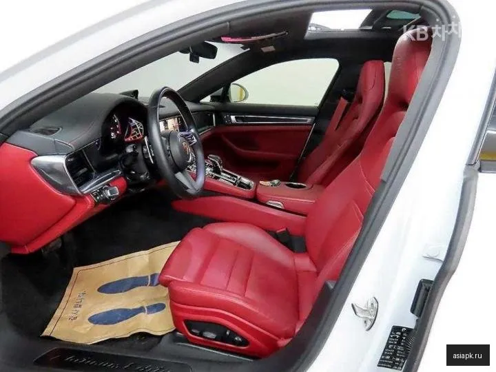 Porsche Panamera 5