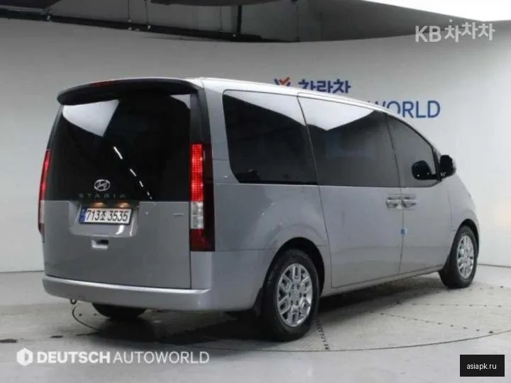Hyundai Staria 3