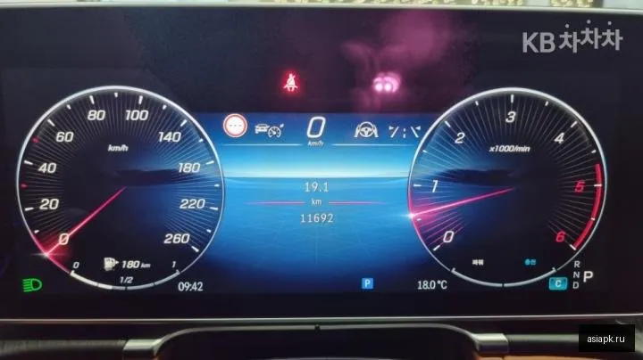 Mercedes-Benz S-Class 5