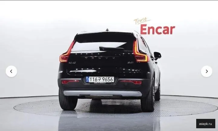 Volvo XC40 4