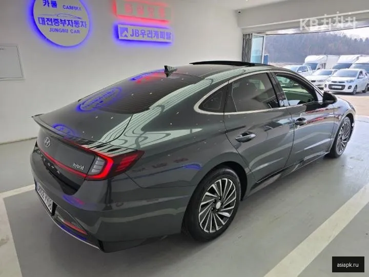 Hyundai Sonata 4