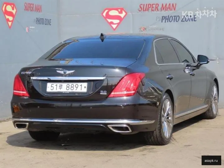 Genesis G90 3
