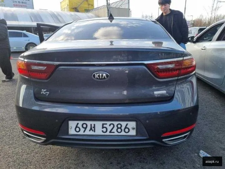 Kia K7 3