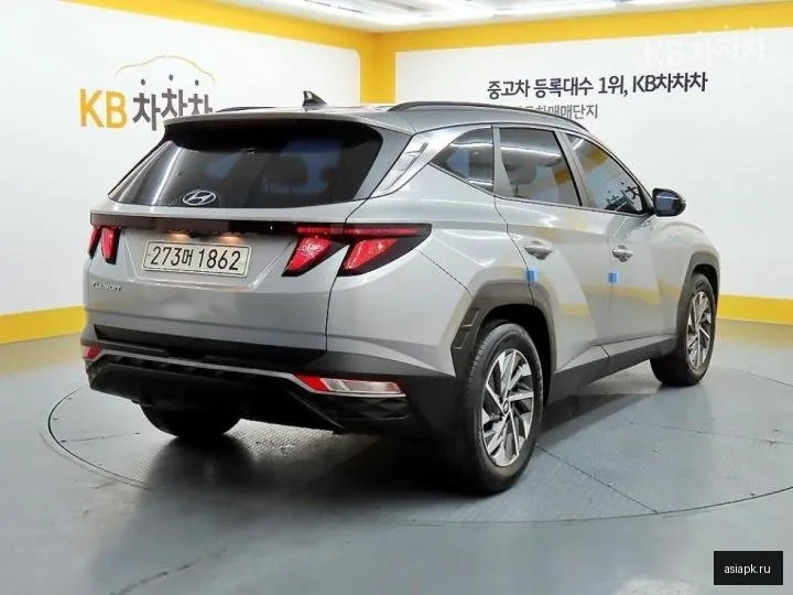 Hyundai Tucson 4