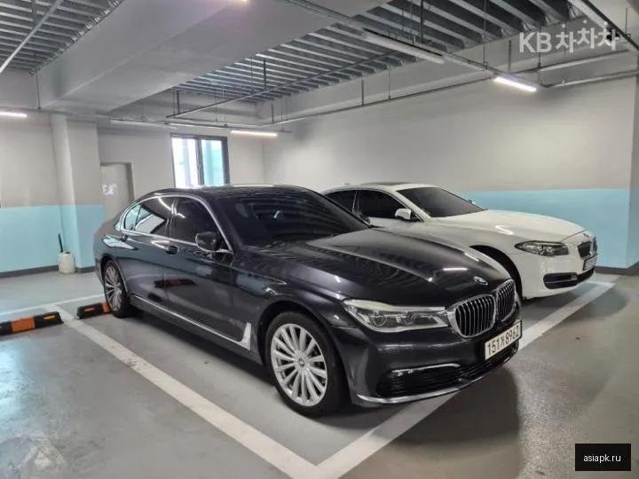 BMW 7-Series 3