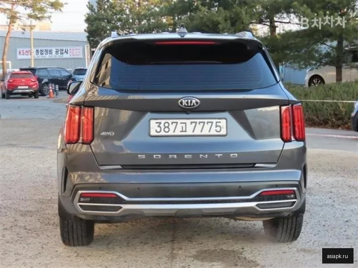 Kia Sorento 4
