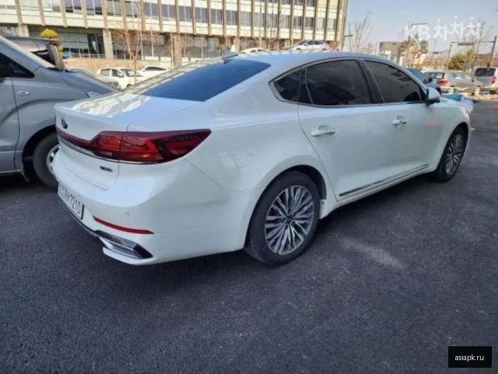 Kia K7 4
