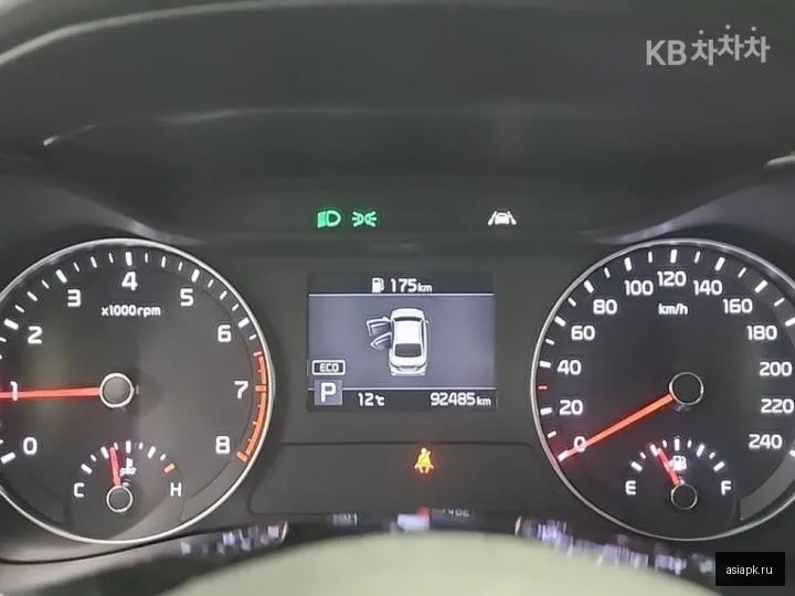 Kia K3 6