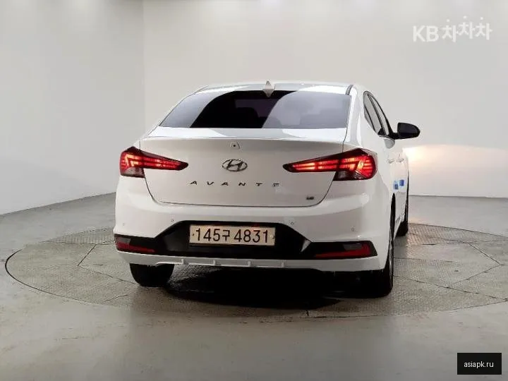 Hyundai Avante 3