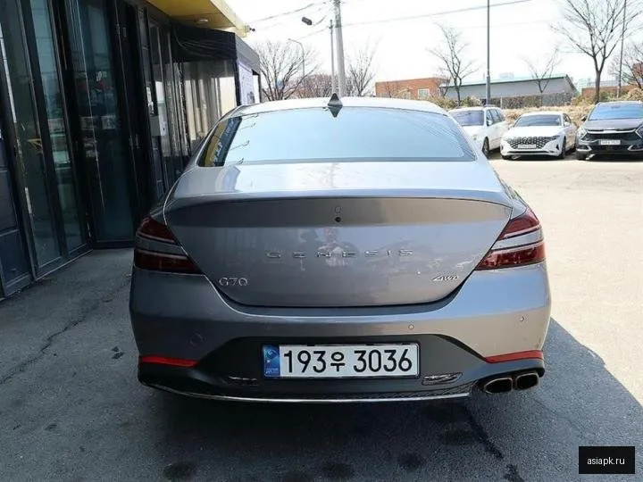 Genesis G70 4