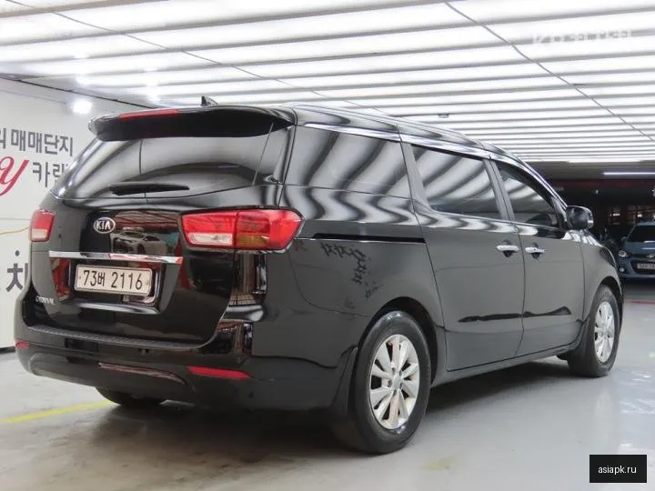 Kia Carnival 3