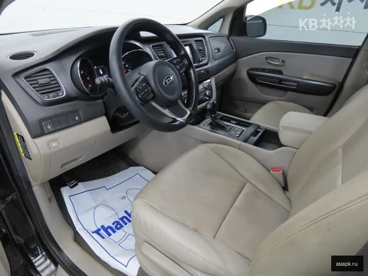 Kia Carnival 6