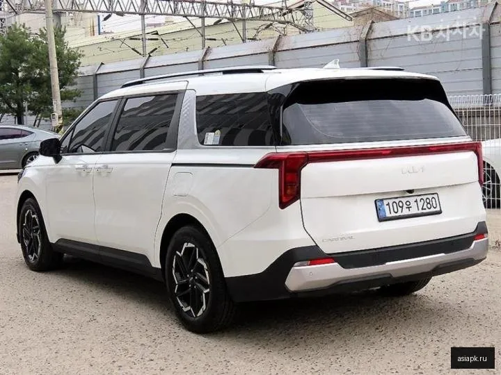 Kia Carnival 3